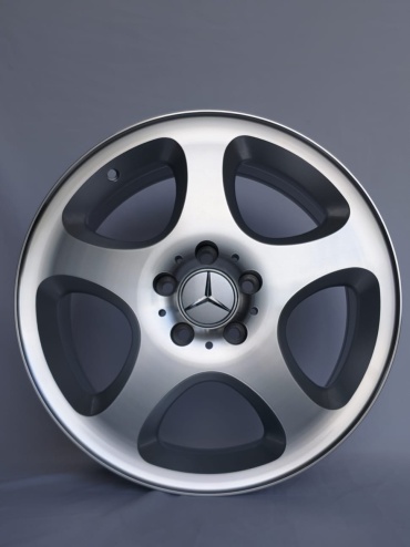 Powcan L123 8x17/5x112 D66.6 ET37 4 диска серебристый