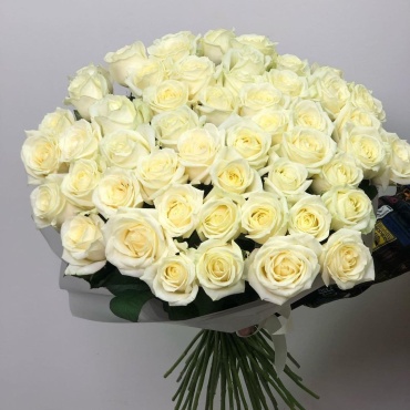 Bestflowers моно-букет в оформлении роза 51 шт 50 см