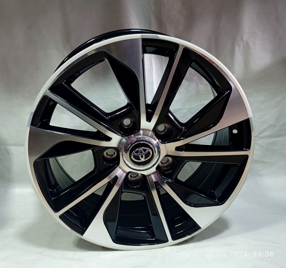 LVZ 777SC MG Land Cruiser 100 200 8.5x20/5x150 D110.1 ET58 4 диска черный