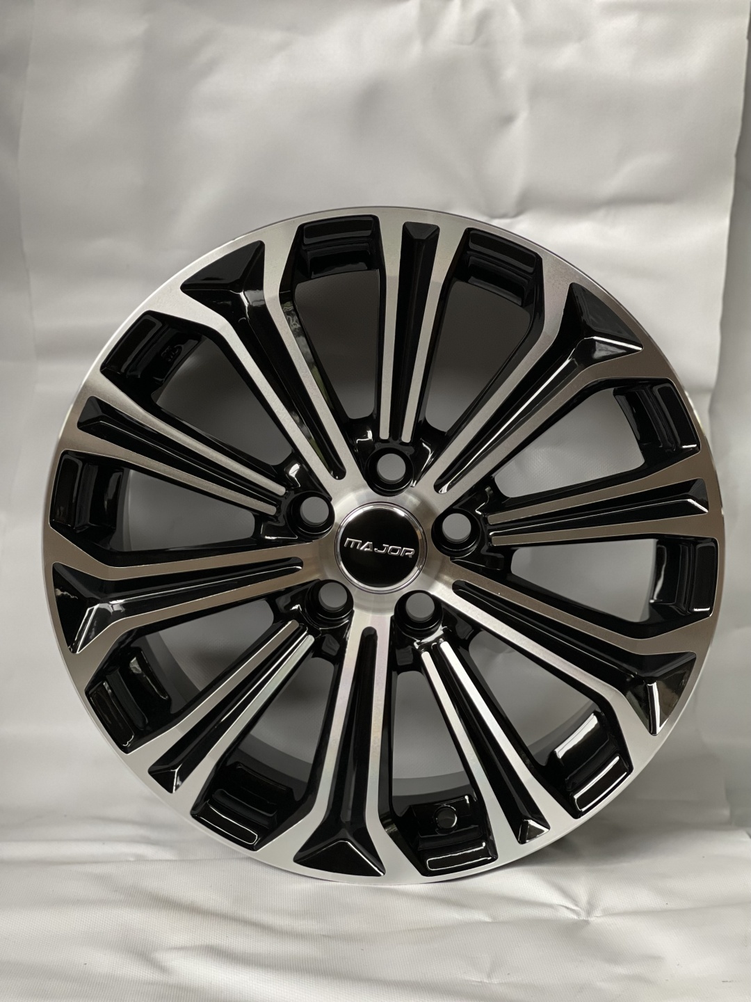 Volkswagen 1508 6.5x16/5x100 D67.1 ET35 4 диска черный, серебристый