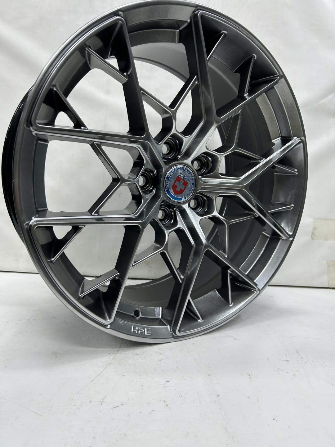 LKN Lkn12345 8x18/5x114.3 D73.1 ET35 4 диска графит
