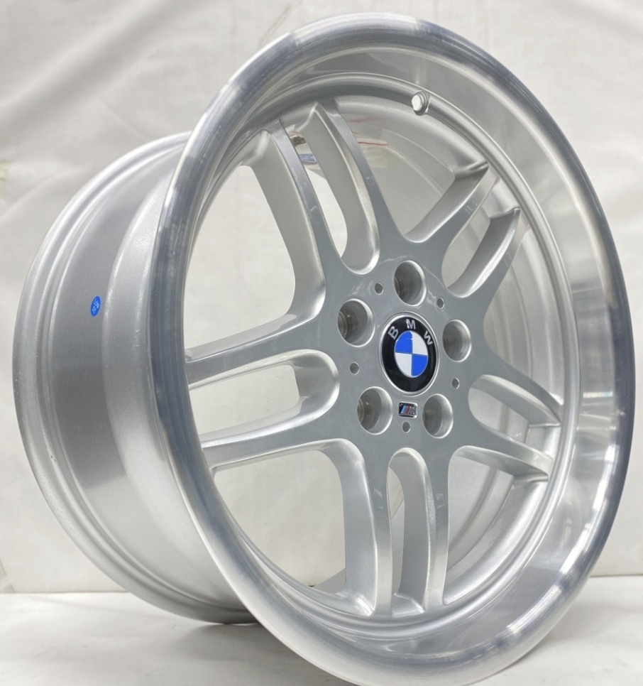 DRS 37 style 8/9x17/5x120 D74.1 ET25.13 4 диска серебристый