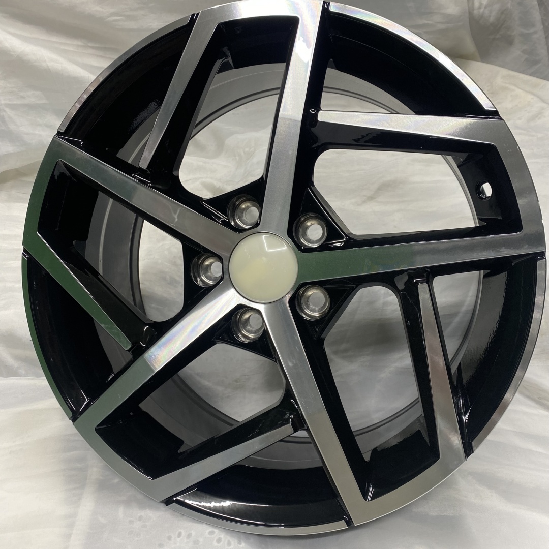Volkswagen BK5717 7.5x17/5x112 D57.1 ET45 4 диска серебристый, черный