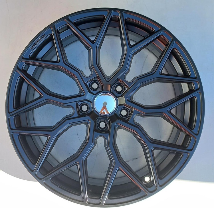 Kipardo 53359 8x18/5x114.3 D67.1 ET35 черный