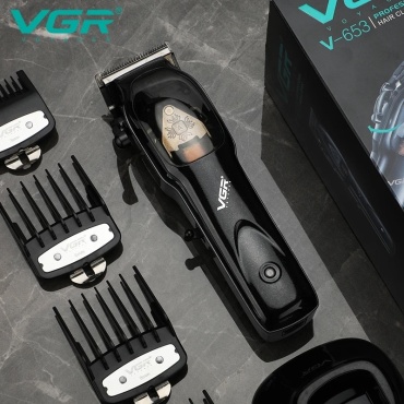 VGR Professional машинка для стрижки V-653 черный
