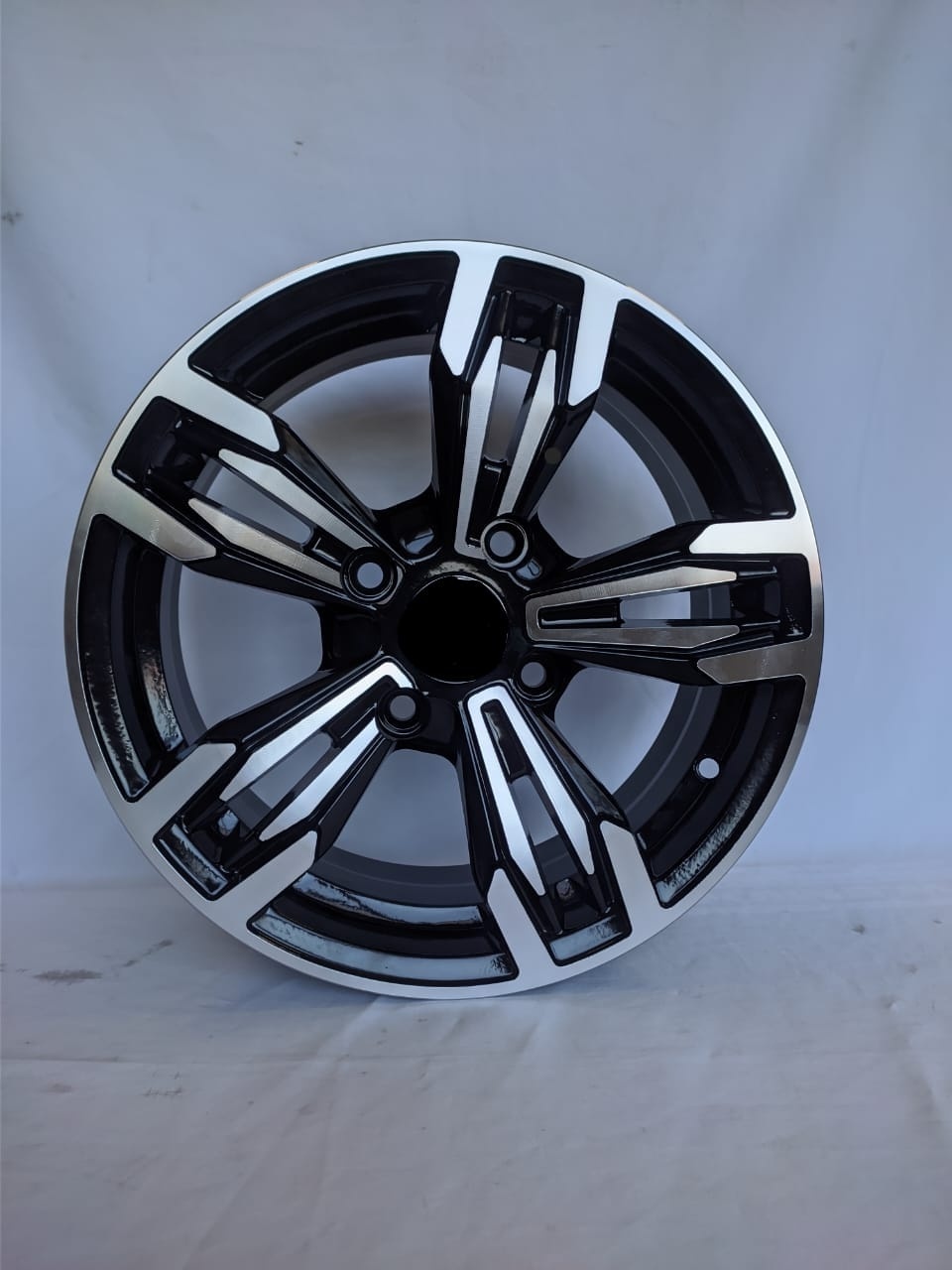 Wheels 1525 6x14/4x114.3 D67.1 ET35 черный, серебристый