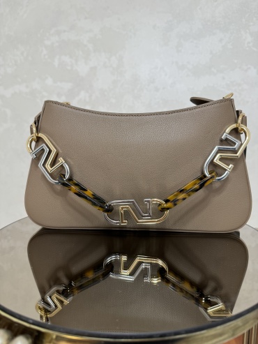 Сумка багет Nursace натуральная кожа бежевый