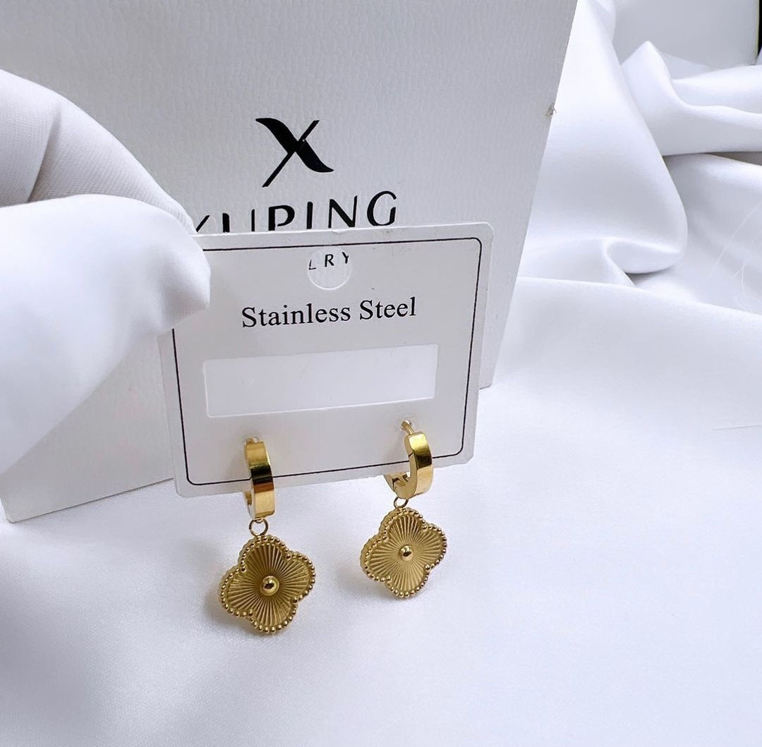 Серьги Stainless Steel титан, без вставок