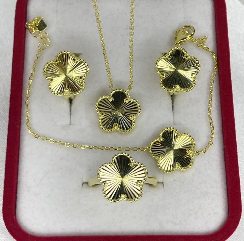 DaYa Diamonds 1001-110 вес 17 г серебро, без вставок