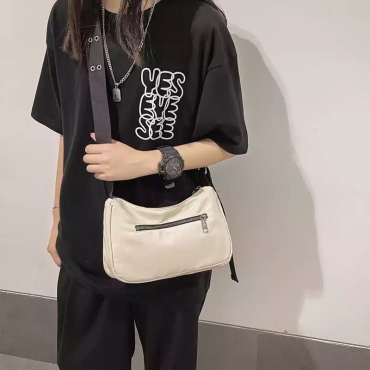 Сумка багет Omg shop нейлон бежевый