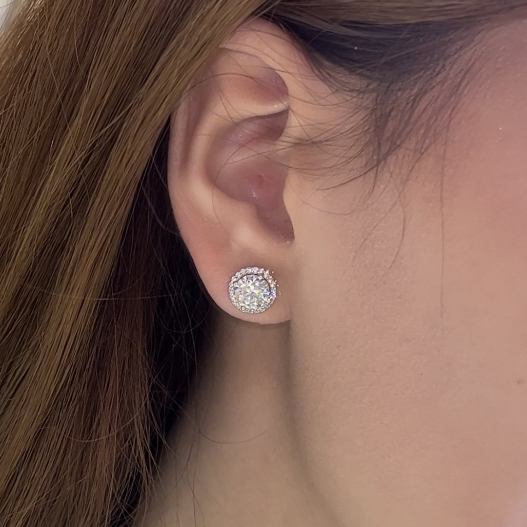 Пусеты Ipekyolu Jewellery 1 карат 4371-42/011223AY вес 2 г серебро, муассанит