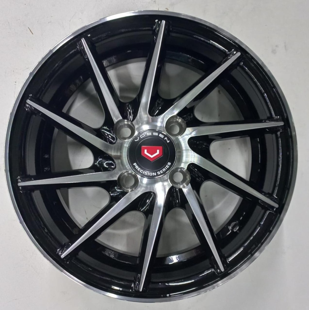 Vossen 885 6x14/4x100 D67.1 ET35 черный, серебристый
