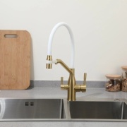 Смеситель с гибким изливом Frap F4397-3, латунь, цвет золотой