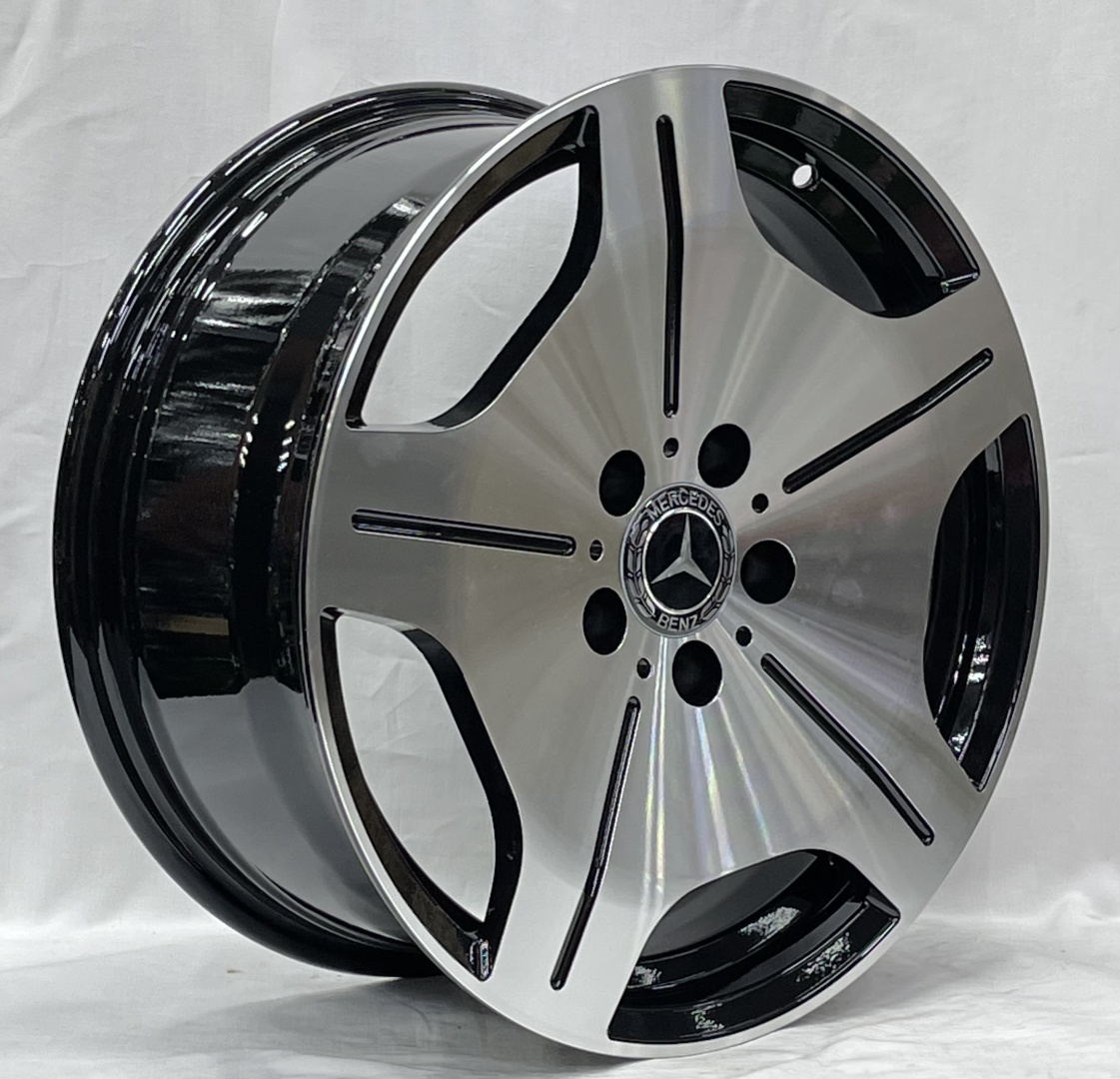 Bai Wheels Bx035 7.5x17/5x112 D66.1 ET35 4 диска черный, серебристый