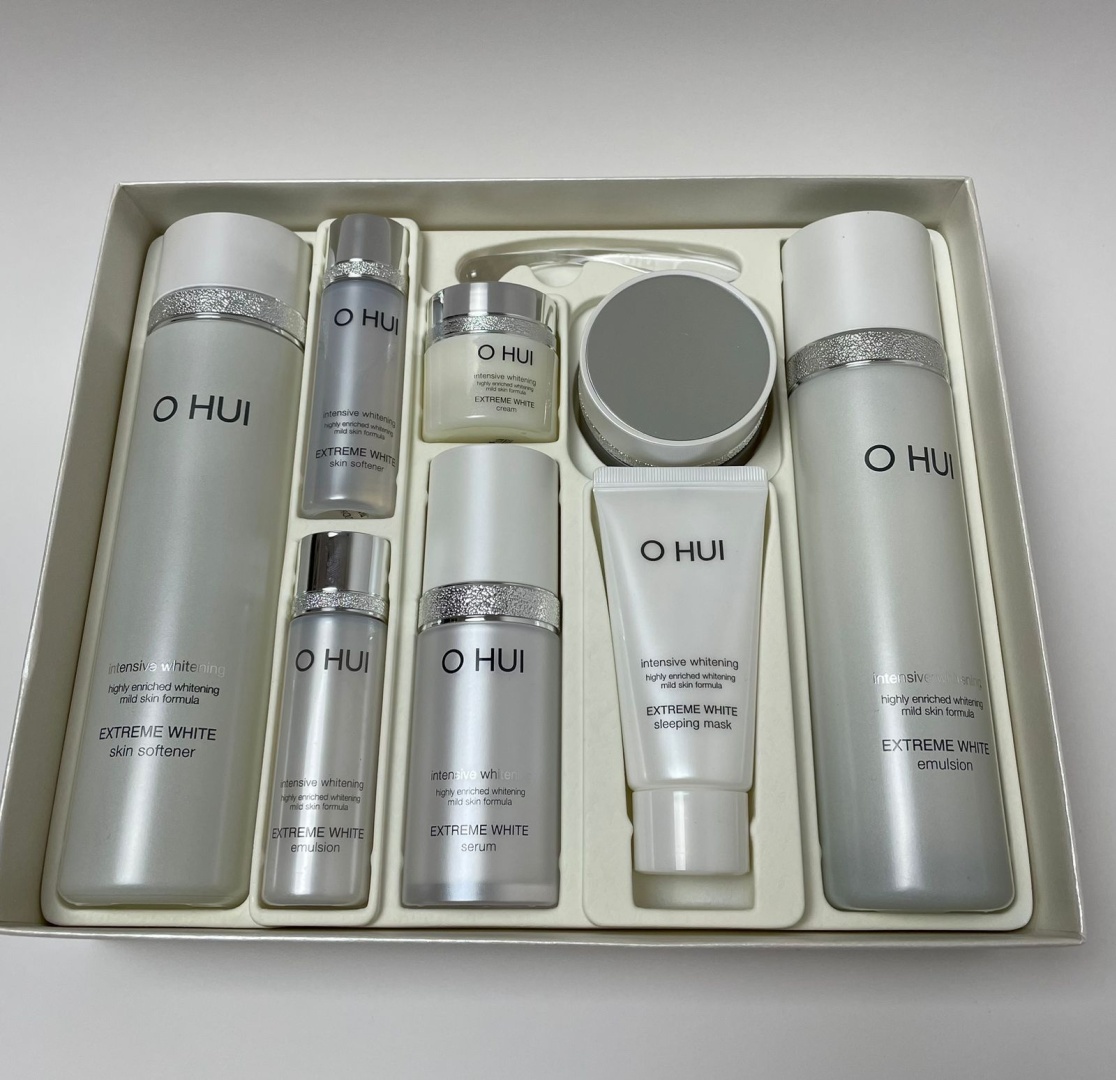 O HUI Intensive Whitening Extreme White Special набор по уходу за лицом унисекс