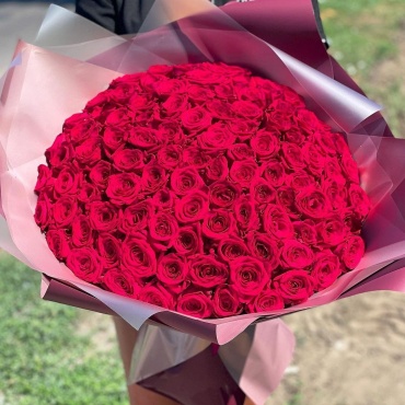 Bestflowers моно-букет в оформлении роза 151 шт 50 см