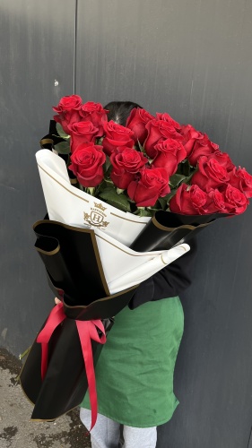 Bant Flowers моно-букет в оформлении роза 19 шт 100 см