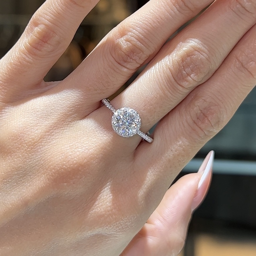 Ipekyolu Jewellery 1 карат 0546/271023AY размер 16 вес 2 г серебро, муассанит