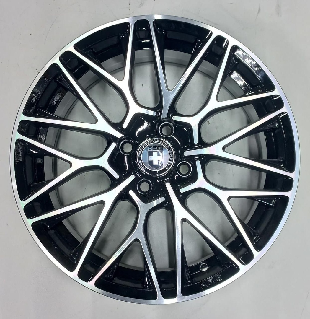 Auher 088 7x16/4x100 D67.1 ET35 черный, серебристый