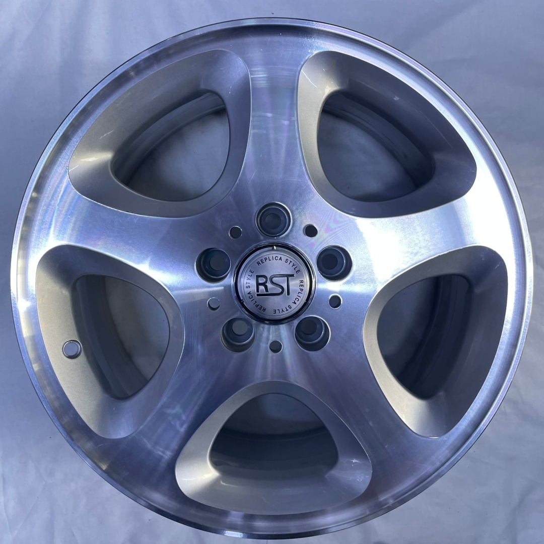RST R0149 7x16/5x112 D66.6 ET35 серебристый