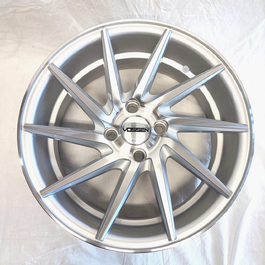 Vossen Cvt01 7x16/4x100 D67.1 ET35 серебристый