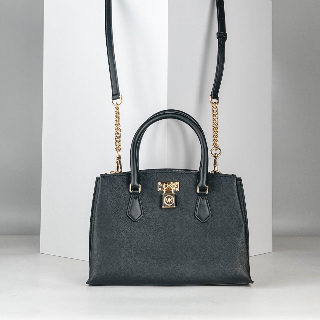 Сумка кросс-боди Michael Kors натуральная кожа черный
