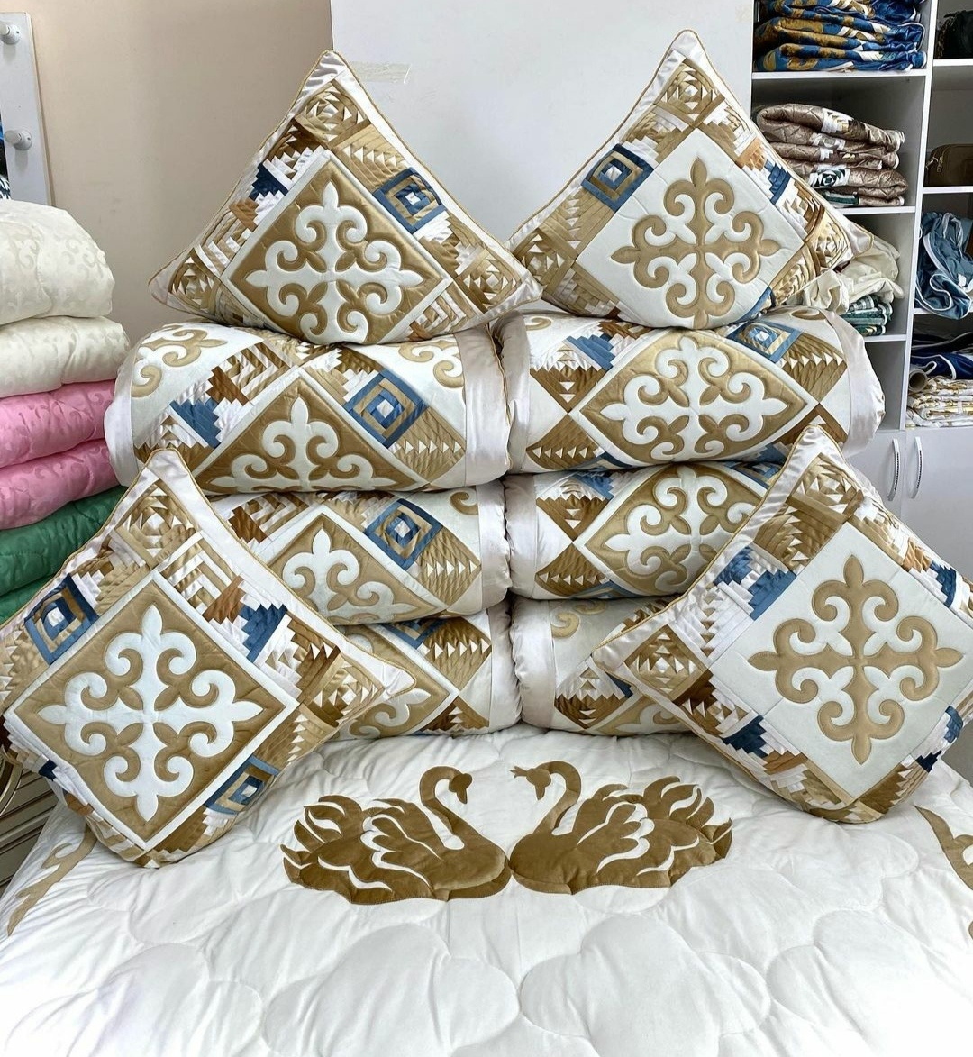 Комплект корпе с подушками 250x80 см, вата, бежевый