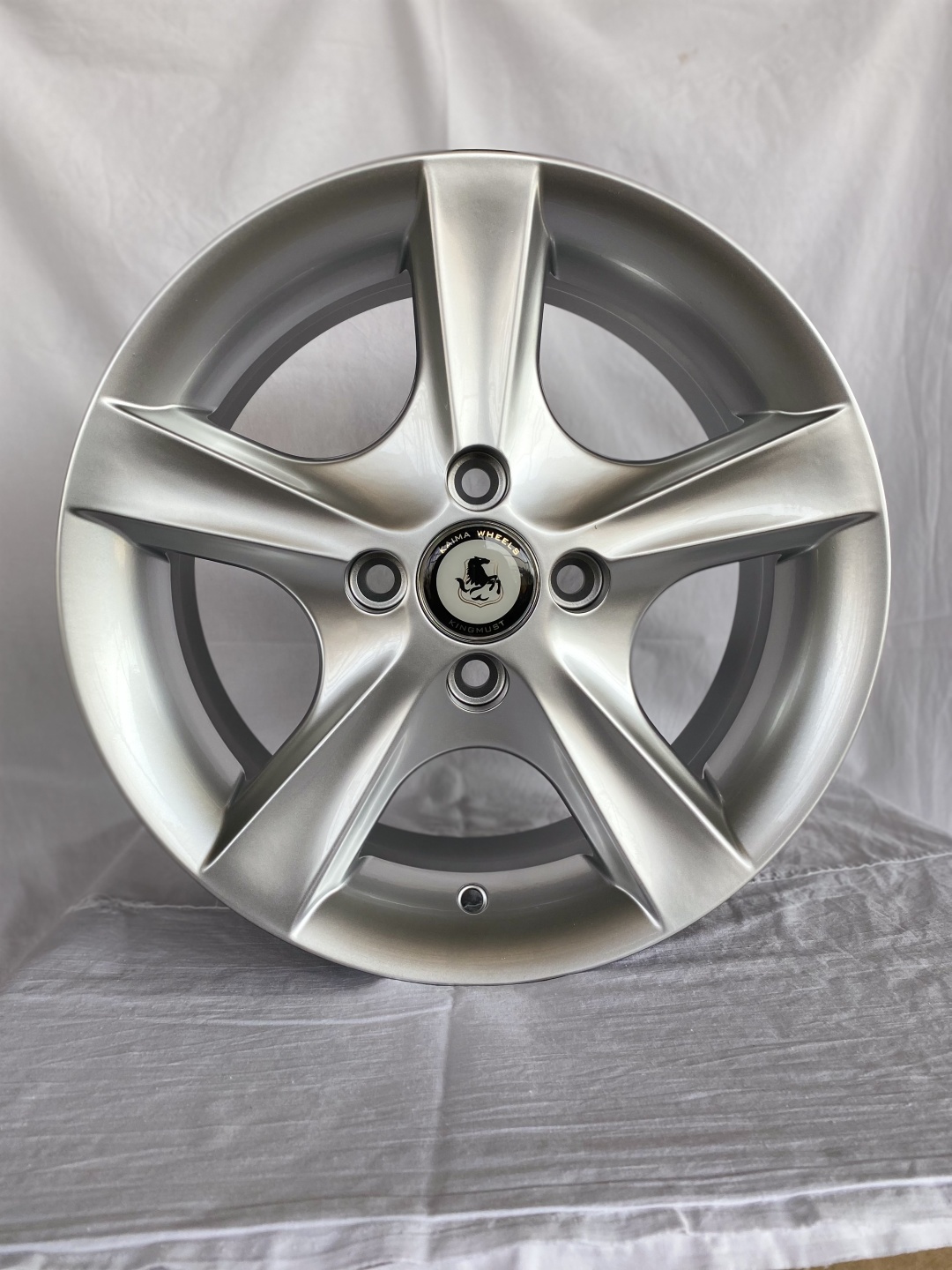 Kaima Wheels 0089 6x14/4x100 D67.1 ET30 серебристый
