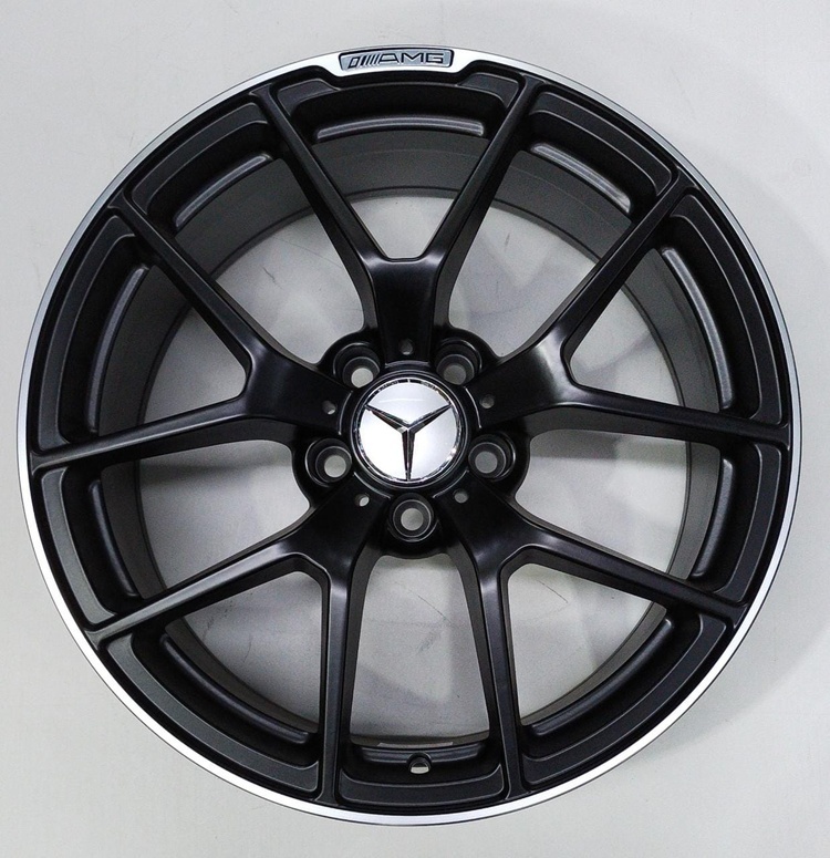Kipardo 86453 8.5x18/5x112 D65 ET35 черный
