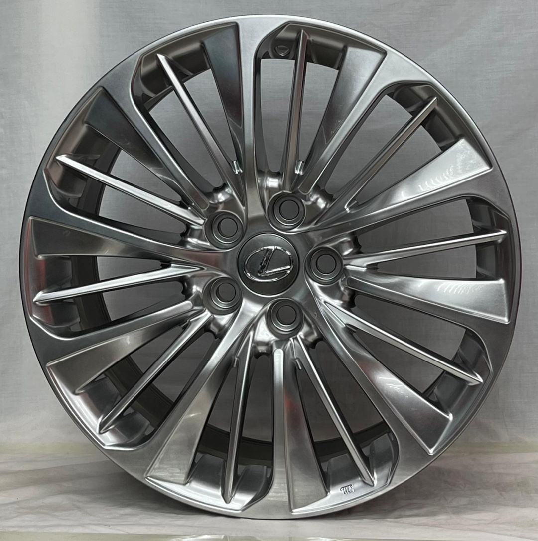 SSM 789 8x18 5x114.3 D60.1 ET40 серебристый