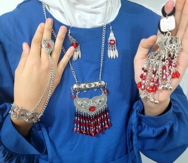 Мельхиор, кристаллы