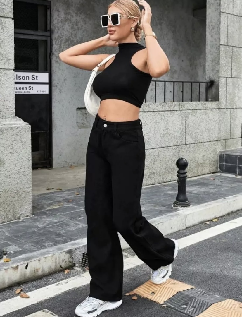 Джинсы широкие и расклешенные Fashion черный