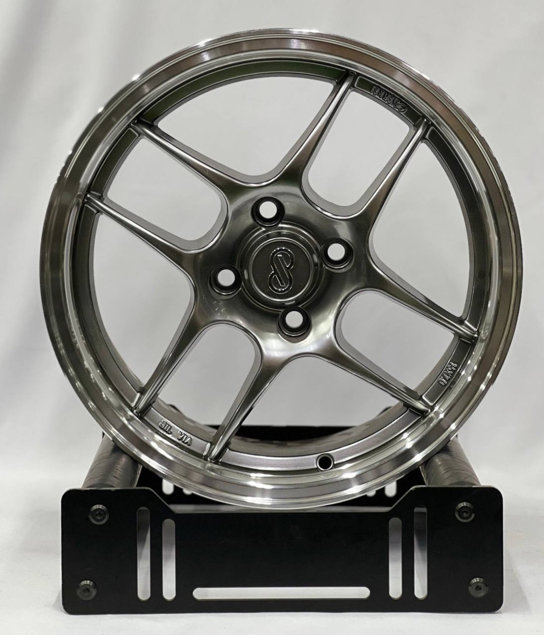 Bai Wheels 607 7x15/4x100 D73.1 ET35 4 диска графит