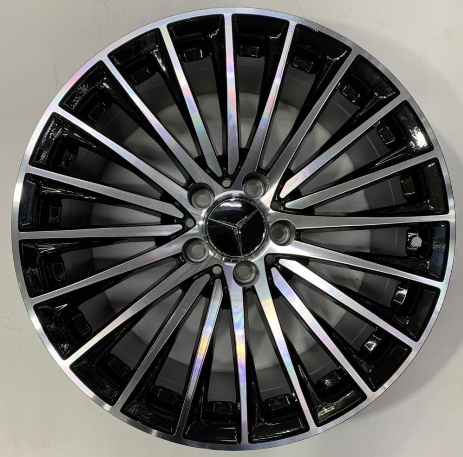 Wheels 1057 8.5/9.5x18/5x112 D66.6 ET35 4 диска черный, серебристый