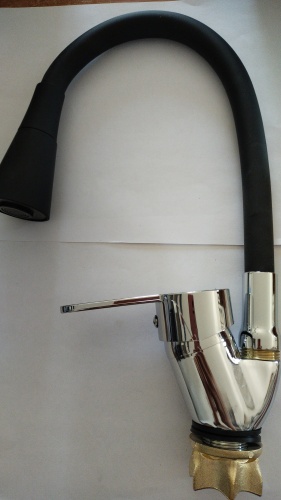 Смеситель с гибким изливом I senat L208c black, латунь, цвет хром