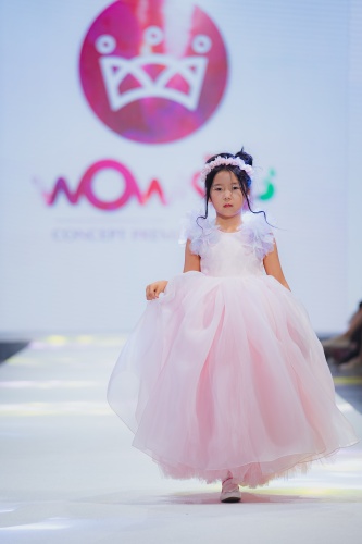 Нарядное платье WOW KIDS розовый