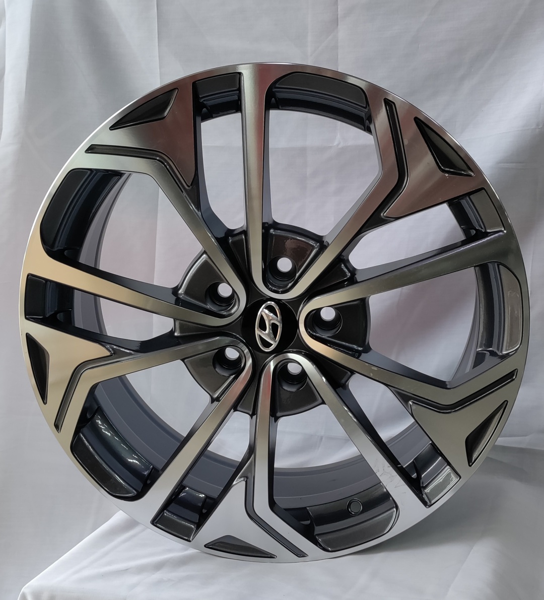 SSM 567 7.5x18/5x114.3 D67.1 ET50 графит