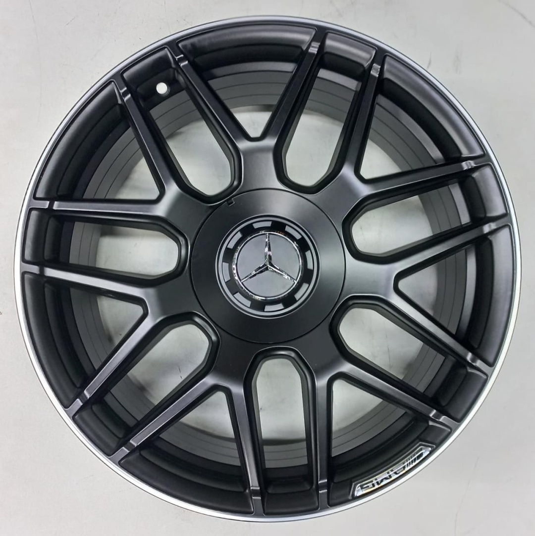 Mercedes-Benz Mercedes Benz 9424 8.5/9.5x19/5x112 D66.6 ET42 черный