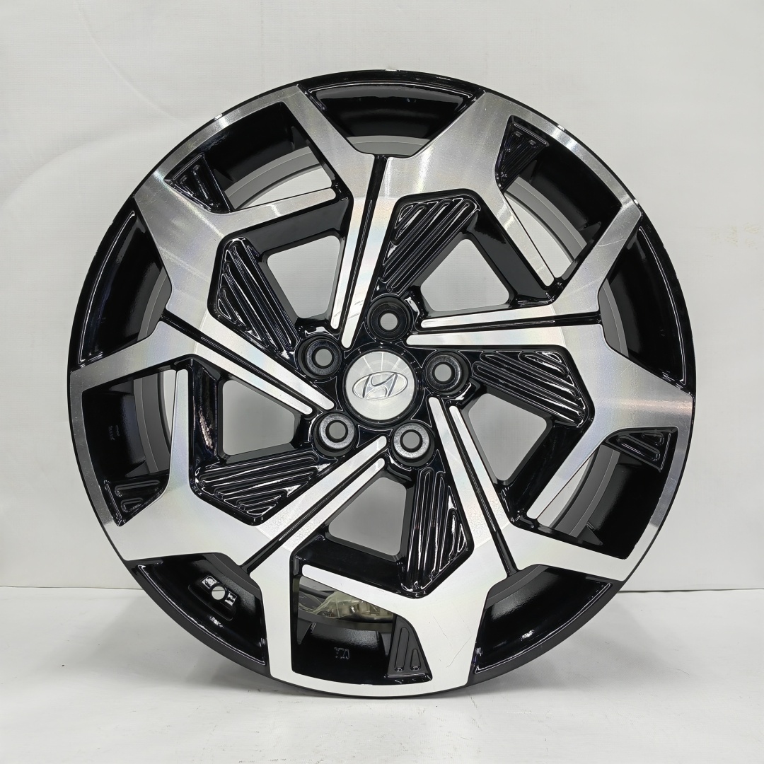 RNO 5377 7.5x20/5x114.3 D67.1 ET49 черный, серебристый