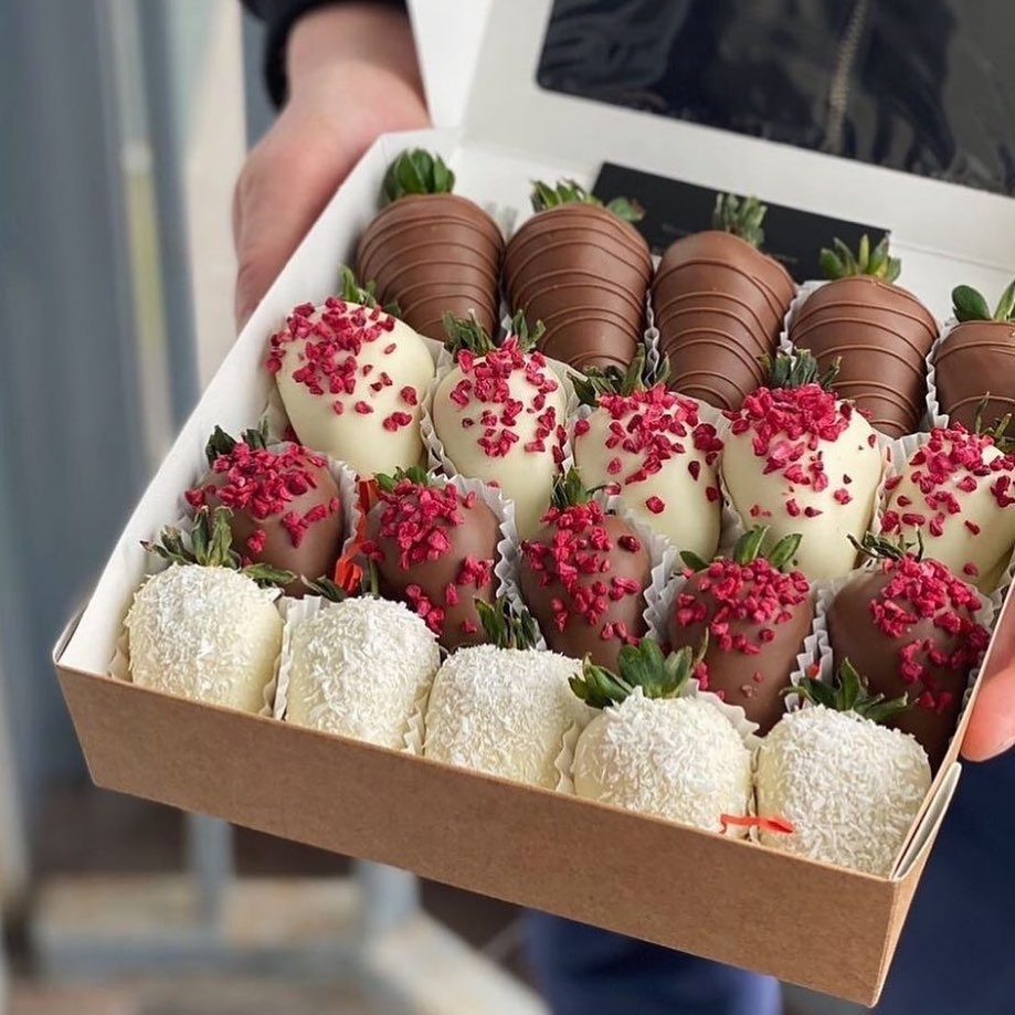 Chocobar Almaty Клубника в шоколаде M20 M