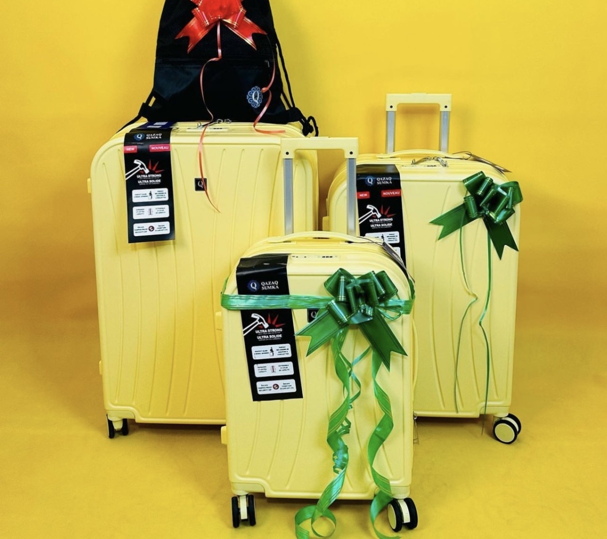 Купить Комплект чемоданов QAZAQSUMKA 672869 полипропилен 228 л желтый в ...