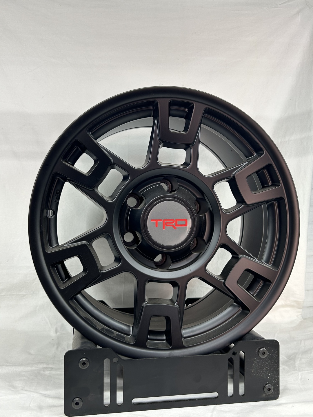 LKN Lkn615 9x17/6x139.7 D106.1 ET0 4 диска черный