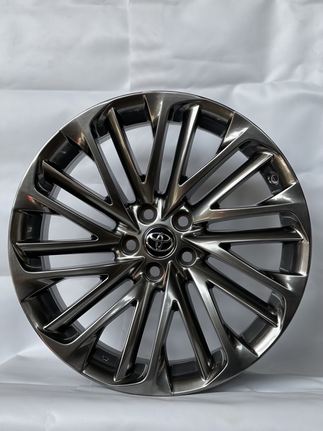 Toyota 202086 8x20/5x114.3 D60.1 ET30 4 диска графит