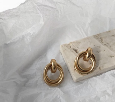 Серьги Fashion бижутерный сплав, без вставок