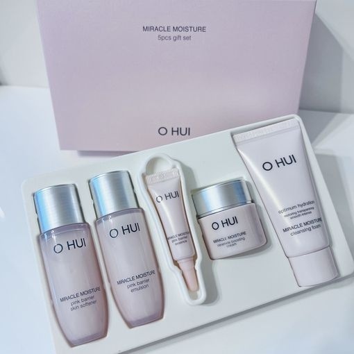 O HUI Miracle Moisture набор по уходу за лицом для женщин