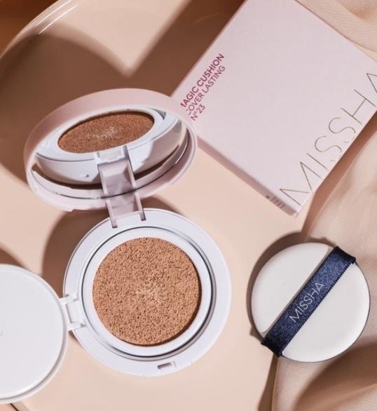 Пудра MISSHA Magic Cushion Cover Lasting кремовая №23 светло-бежевый