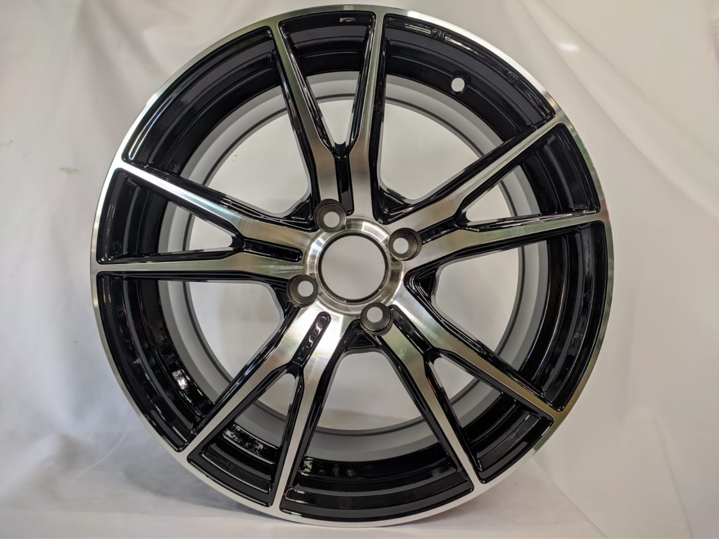 Wheels 456 6x14/4x100 D67.1 ET35 черный
