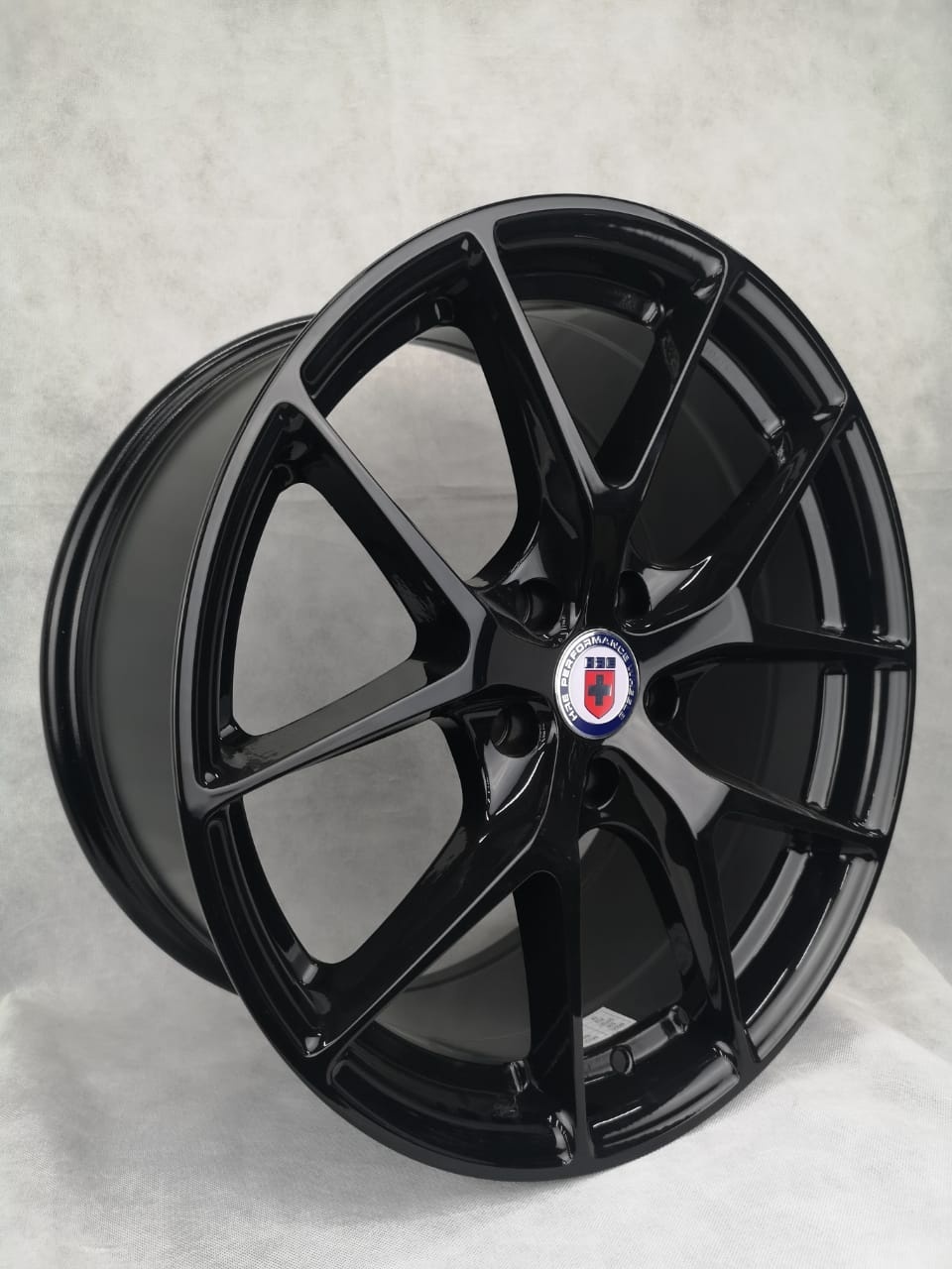 HRE 56 8.5x18/5x114.3 D67.1 ET35 4 диска черный