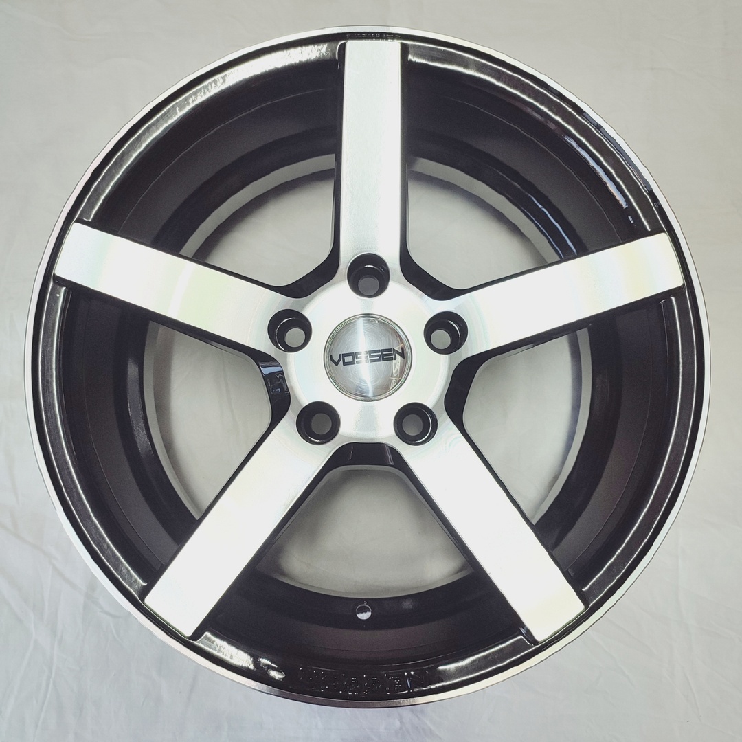 Auher 1233 7x16/5x112 D66.6 ET35 черный, серебристый