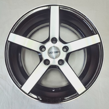 Auher 1233 7x16/5x112 D66.6 ET35 4 диска черный, серебристый